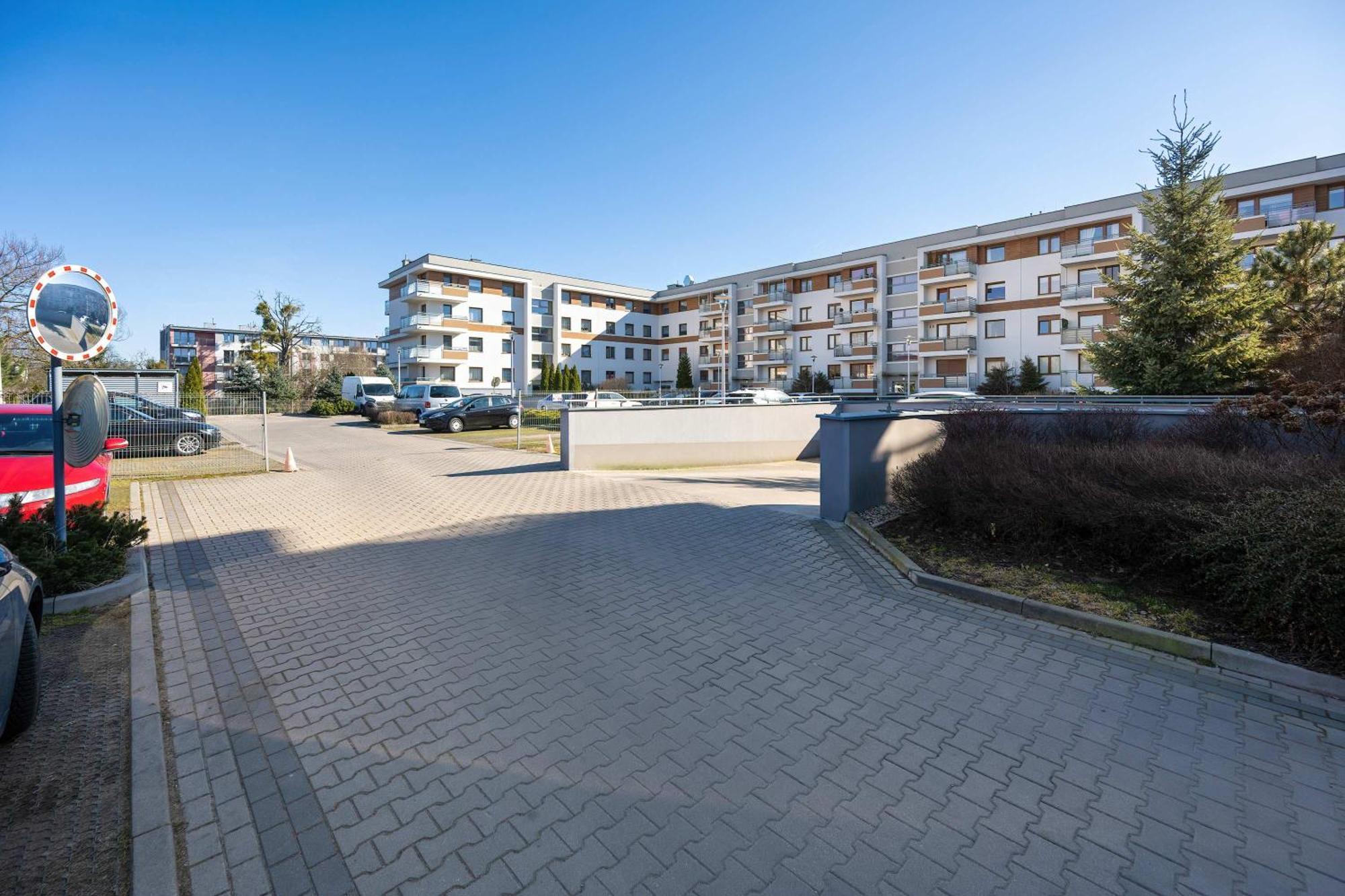 Wyjatkowy Apartament Z Parkingiem By Noclegi Renters Breslavia Exterior foto