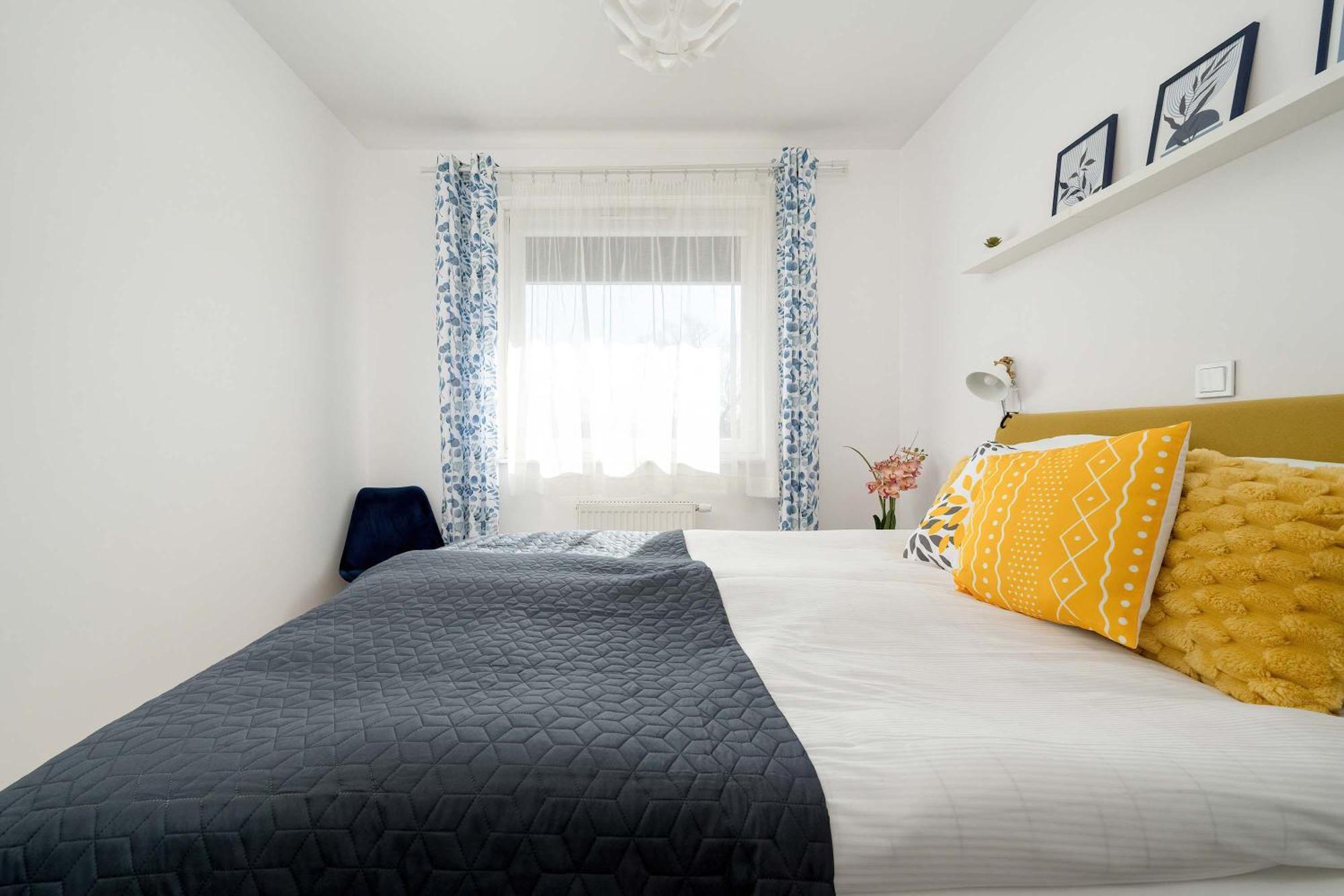 Wyjatkowy Apartament Z Parkingiem By Noclegi Renters Breslavia Exterior foto