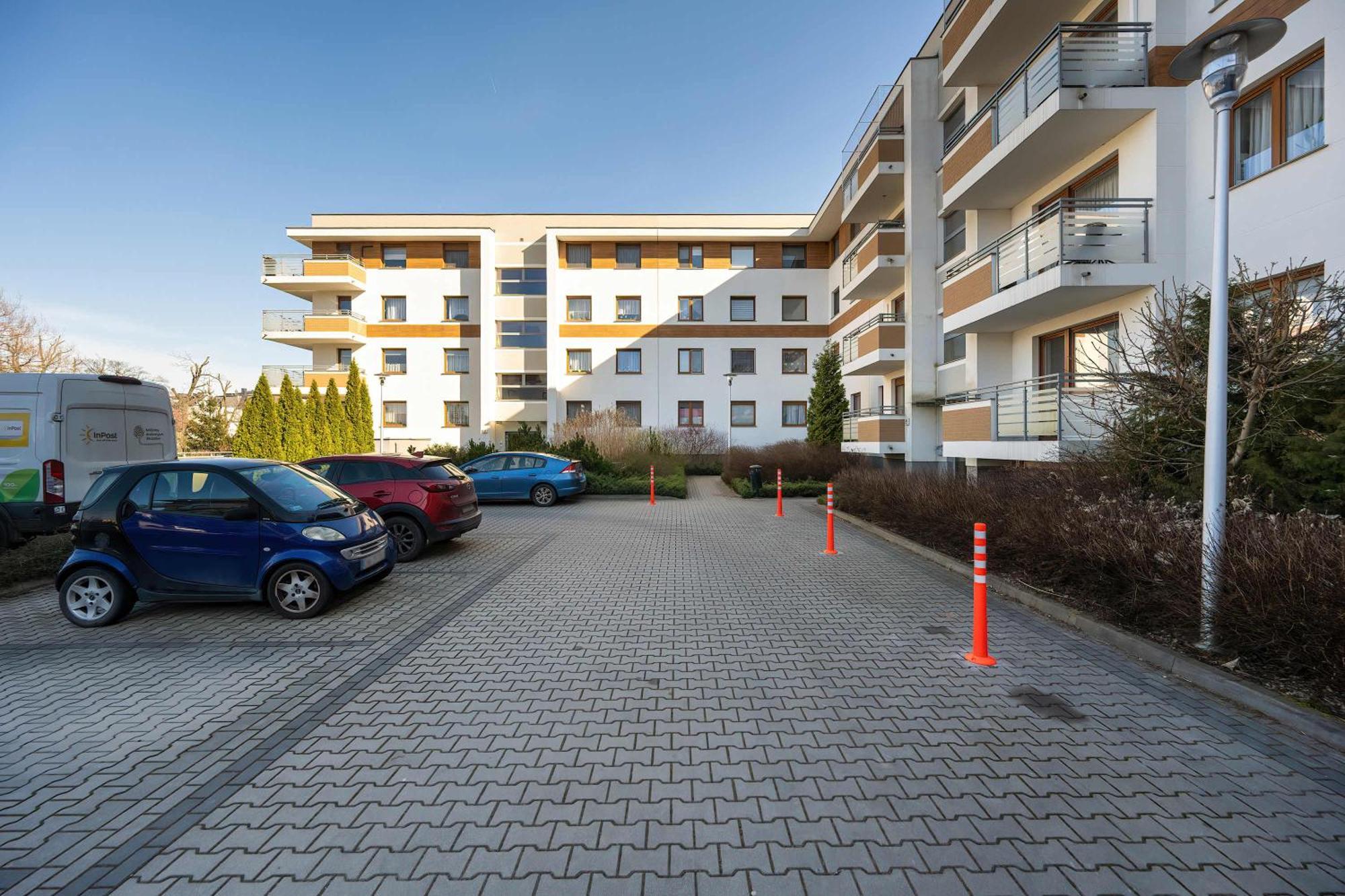 Wyjatkowy Apartament Z Parkingiem By Noclegi Renters Breslavia Exterior foto